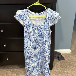 Lilly Pulitzer Blue and White Casual Sheath Dress with V-Neck